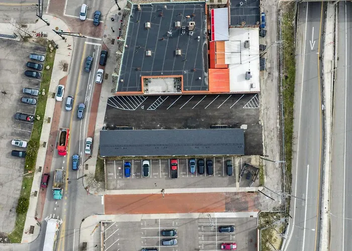 Steps From Downtown Parking *